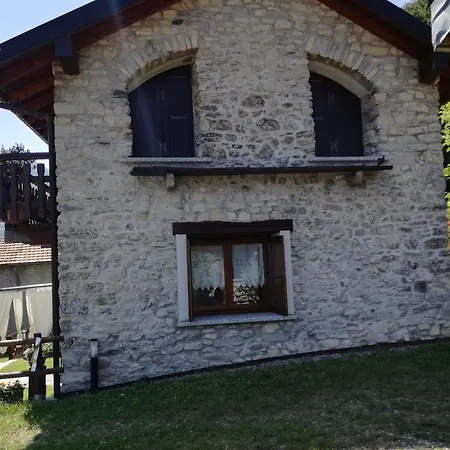 Tra E Monti *