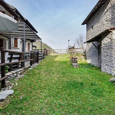 Holiday home Tra E Monti